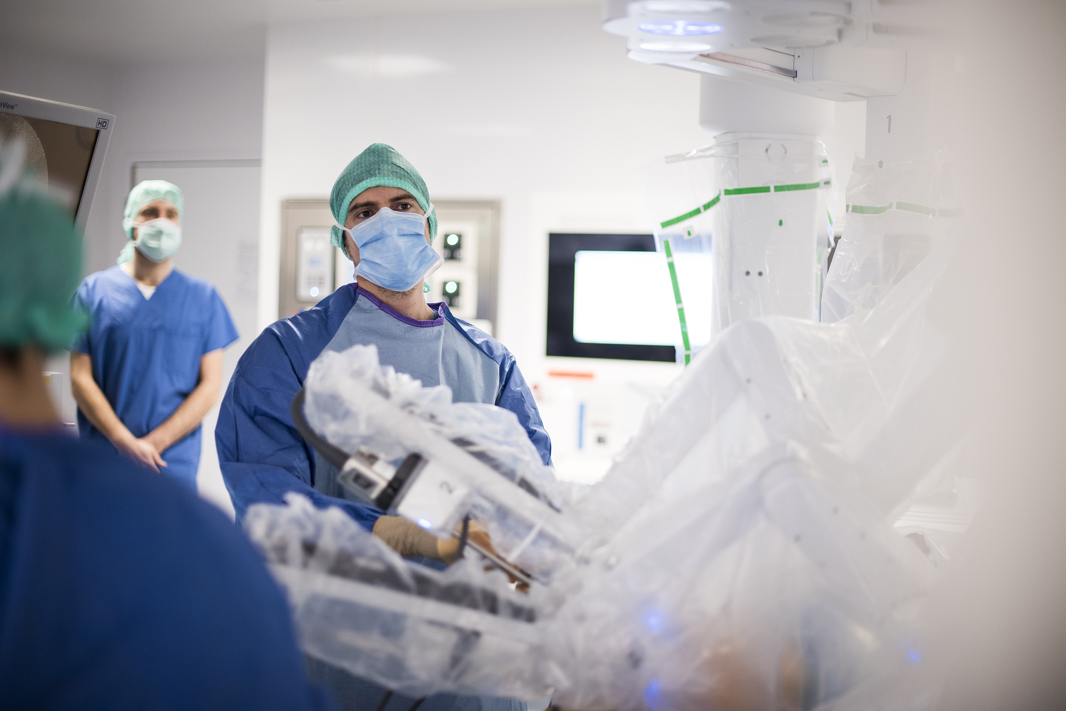 Opération de chirurgie viscérale avec le robot Da Vinci